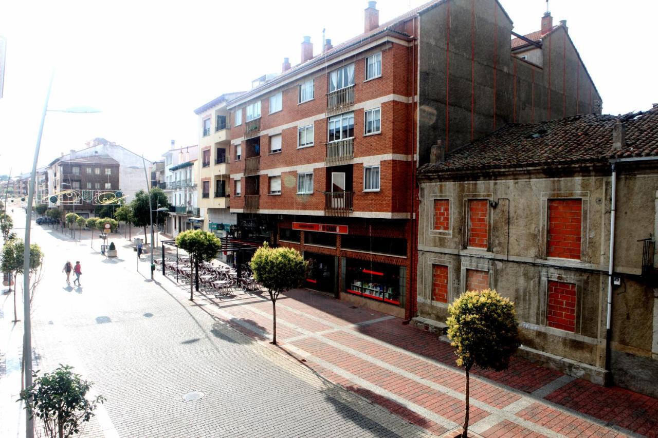Apartamento Castilla Las Navas Del Marques Exterior photo